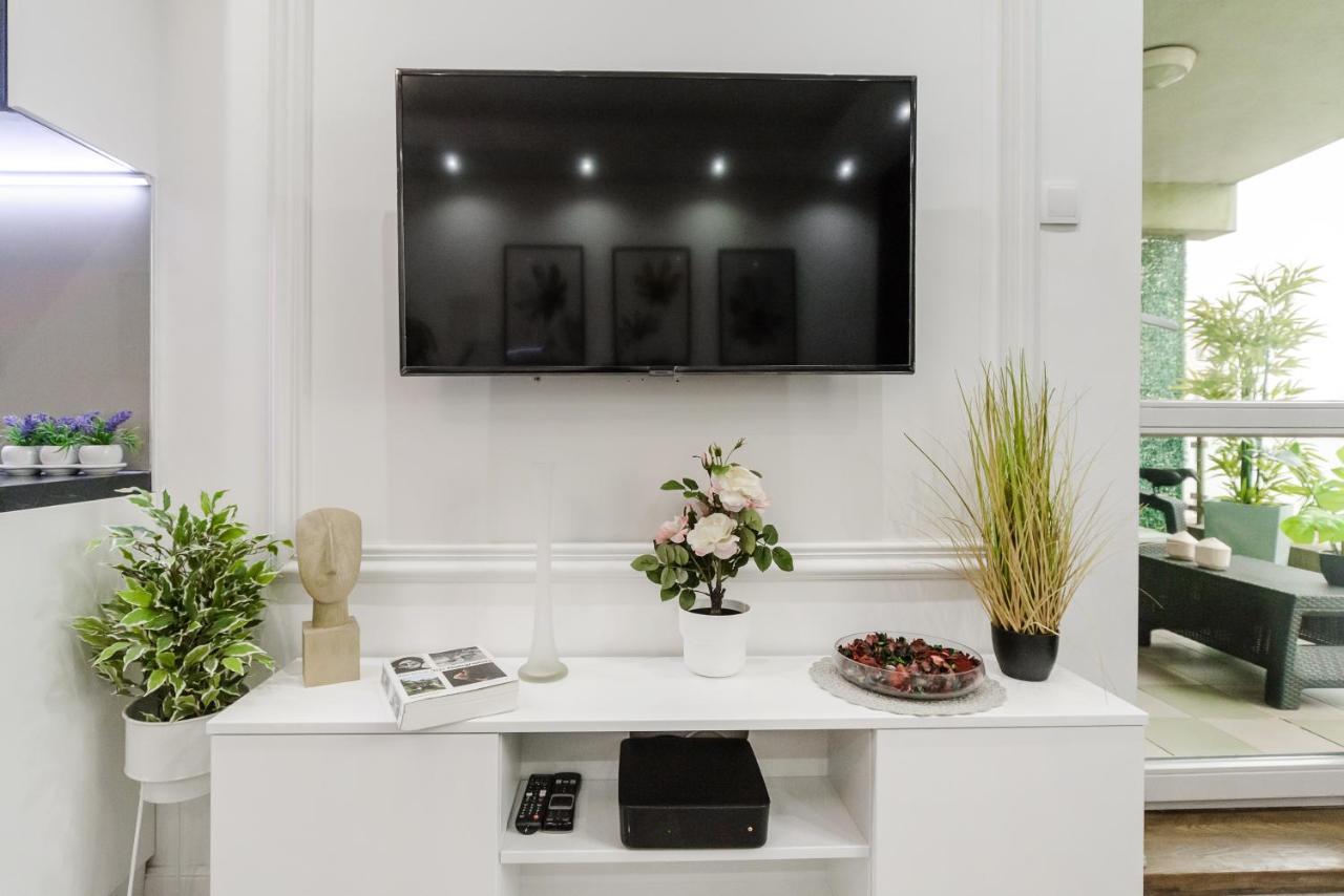 Lumina Spacious Apartment Near The Railway Station Warsaw Ngoại thất bức ảnh